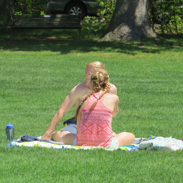 couple sitting on picnic blanket,photo image