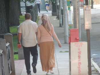 muslim arabic couple walking together,images