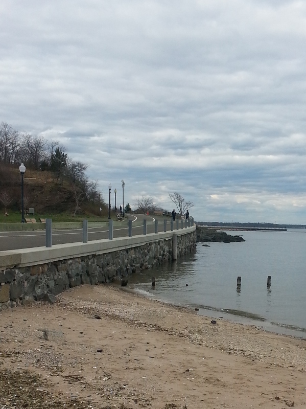 quiet beach front,pictures images