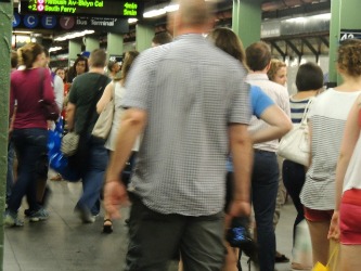 people standing at nyc subway,travel gift nyc